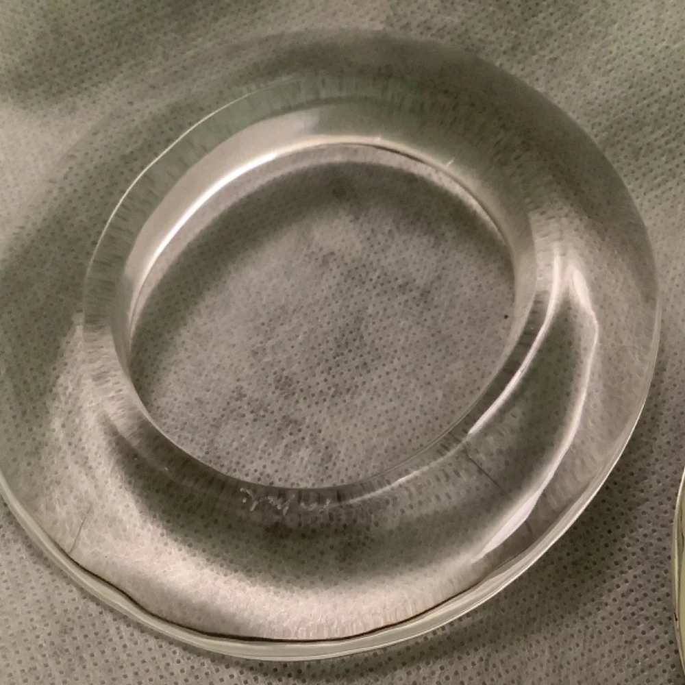 Vintage Patricia Von Musulin Lucite bangle. Perfectly new condition and stored - Picture 4 of 5